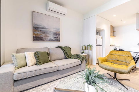 Alluring Oasis In The Heart Of South Melbourne - Darwin Holiday 1