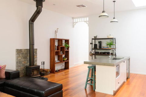 Alma, Art Deco Home In Caufield North - Darwin Holiday 4