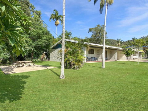 Alma Bay Holiday Unit 2 - Darwin Holiday 0