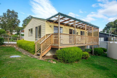 Alonnah Bruny Island Views - Darwin Holiday 4