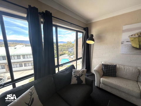Alpine Mountain View 44 - Darwin Holiday 4