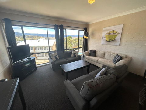 Alpine Mountain View 44 - Darwin Holiday 3