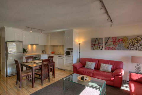 Alpine View Apartments - Darwin Holiday 1