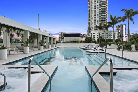 ALTITUDE Ocean Suites - SPECTACULAR, Unmatched Views & Luxury Accommodation - Darwin Holiday 0
