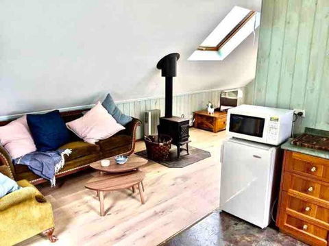 Alyeska Loft - Apollo Bay Studio Loft Apartment - Darwin Holiday 4