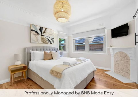 Amarde - Contemporary Heritage Fusion, Fireplace - Darwin Holiday 0