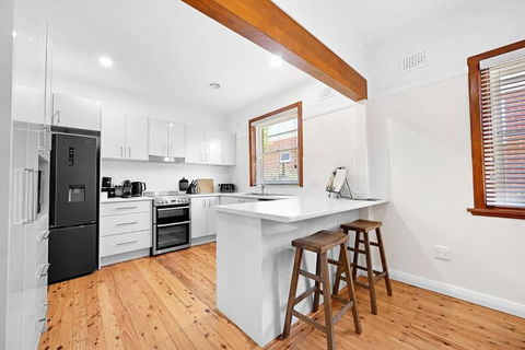 Amarde - Contemporary Heritage Fusion, Fireplace - Darwin Holiday 2