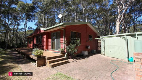 Amaroo Barraga Bay Family Holiday Home Bermagui - Darwin Holiday 1