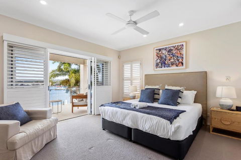 Amazing Canal House With Private Jetty, Gym & Pool - Darwin Holiday 4