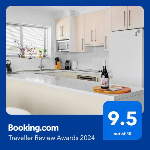 Amazing Ocean Views At This Exclusive 4 BR Holiday Home - Darwin Holiday 3