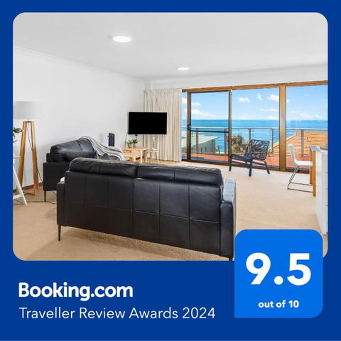 Amazing Ocean Views At This Exclusive 4 BR Holiday Home - Darwin Holiday 1
