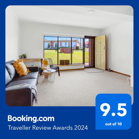 Amazing Ocean Views At This Exclusive 4 BR Holiday Home - Darwin Holiday 4