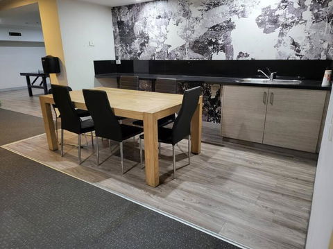 Amazing Studio Apartment Front Flinders Station - Darwin Holiday 2