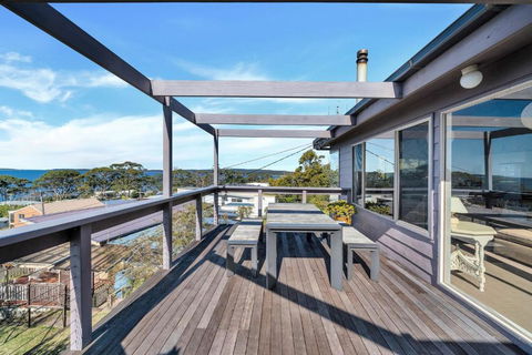 Amazing Views At Hyams Beach - Darwin Holiday 3