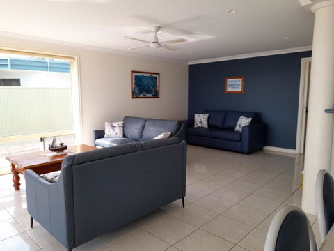 Ambience Apartments 1 - Darwin Holiday 1