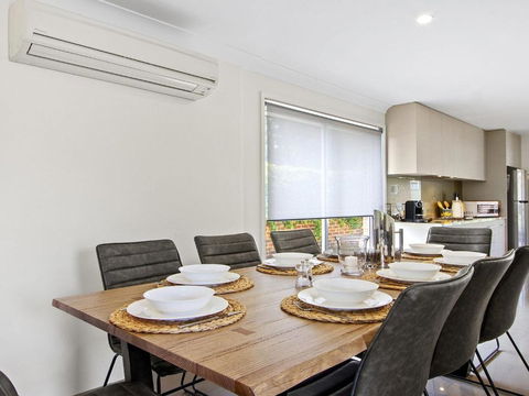 Amersham - Darwin Holiday 1