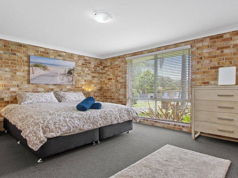 Amersham - Darwin Holiday 3