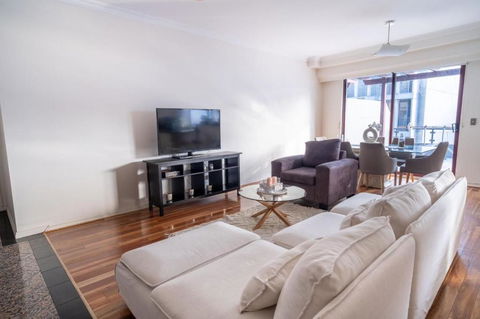 Amplio Duplex Con Terraza - Darwin Holiday 1