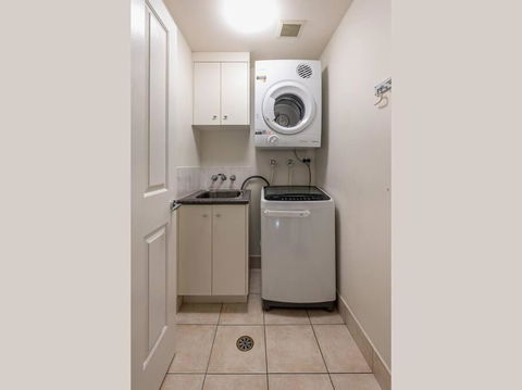 An Adorable Apartment On Abbott - Stunning Views - Darwin Holiday 4