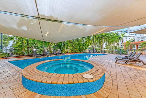 An Exceptional Seaside Esplanade Locale With Pool - Darwin Holiday 1