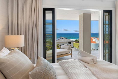 An Oasis By The Beach With Ocean Views Daybed BBQ - Darwin Holiday 0