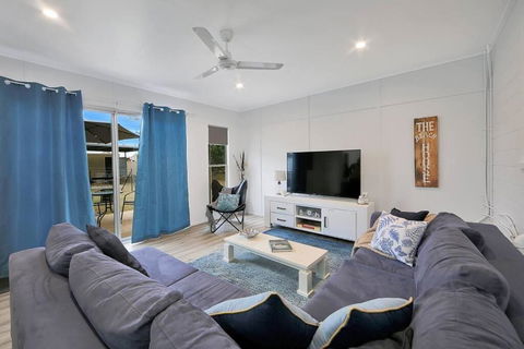Anchors Away At Innes Park Opp Park & Beach Dogs Welcome Inside - Darwin Holiday 2