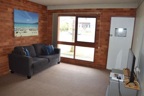 Anglers Lodge 4 - Bring Your Own Linen - Darwin Holiday 3