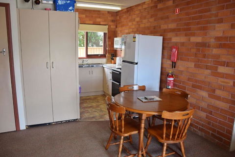 Anglers Lodge 4 - Bring Your Own Linen - Darwin Holiday 2