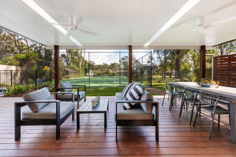 Anglesey - Pet Friendly With Pool & Tennis Court - 4 Mins Walk To Beach - Darwin Holiday 1