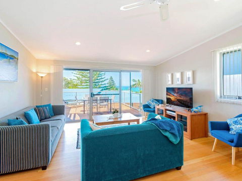 Angourie Blue 4 - Darwin Holiday 0