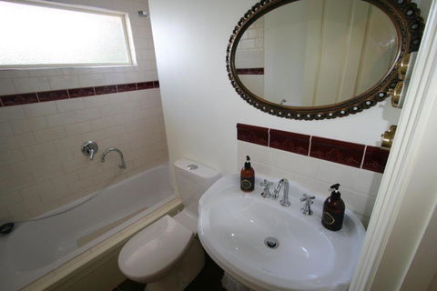 Annies Garden Cottage - Darwin Holiday 3