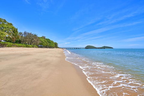 Alassio Absolute Beachfront 201 Palm Cove - Darwin Holiday 2