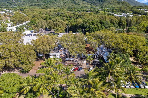 Alassio Absolute Beachfront 201 Palm Cove - Darwin Holiday 4