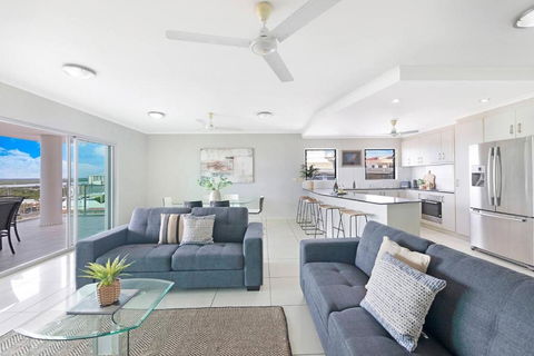 Alta Vista - City View Oasis In The Heart Of Darwin - Darwin Holiday 1