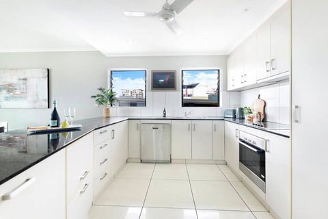 Alta Vista - City View Oasis In The Heart Of Darwin - Darwin Holiday 4
