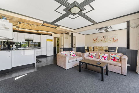 Alpine Mountain View 39 - 3BR L Swimming Pool L Air-Con L WiFi - Darwin Holiday 0