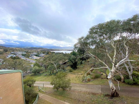 Alpine Mountain View 18 - 4BR L Mountain Views L Swimming Pool L Air-Con L WiFi - Darwin Holiday 2