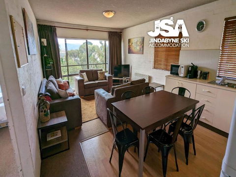 Alpine Mountain View Kirwan 48 - Darwin Holiday 1