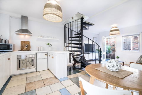 Amazing Apartment, Beautiful Location - FREE WIFI - Darwin Holiday 0