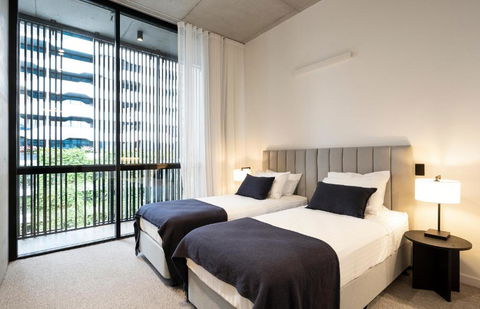 Alfred & Turner Apartments, Luxury 2 Bedroom Condos In The Heart Of The Valley - Darwin Holiday 3