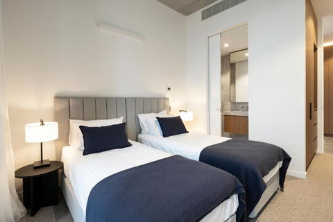 Alfred & Turner Apartments, Luxury 2 Bedroom Condos In The Heart Of The Valley - Darwin Holiday 2