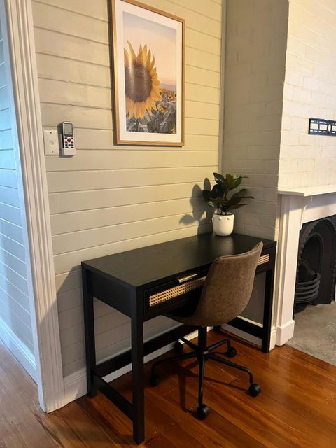 Antique Retreat - Darwin Holiday 2