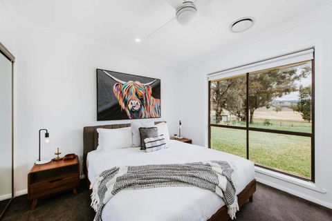 Anton Pavilion - Cheerful Country Solace In Mudgee - Darwin Holiday 3