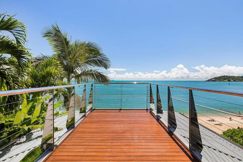 Anusara - Airlie Beach - Darwin Holiday 4