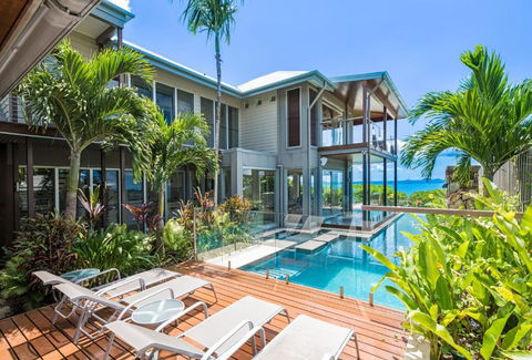 Anusara - Airlie Beach - Darwin Holiday 1