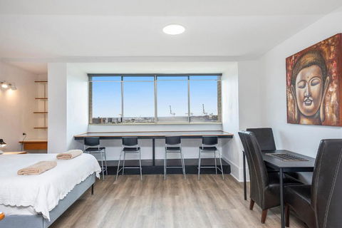 Apartment 201 - Fremantle Studio Apartment With Ocean And Harbour Views - Darwin Holiday 0