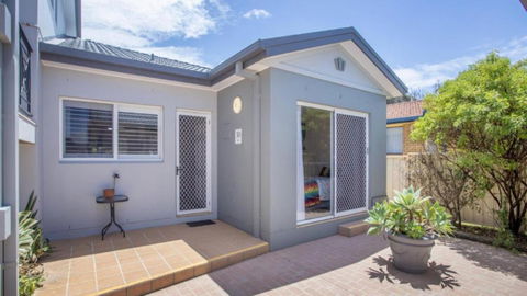 Apartment 30 - The Meridian - Darwin Holiday 0
