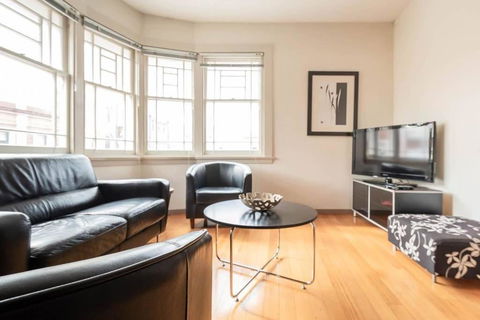 Apartment In The Heart Of The Launceston CBD - Darwin Holiday 1