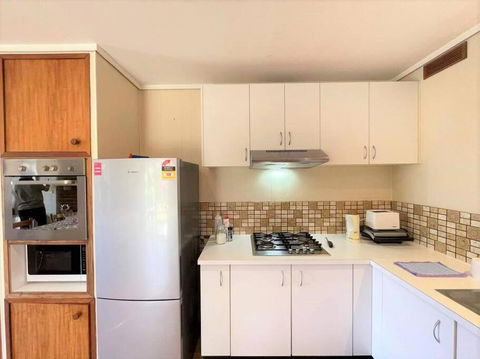 Apollo Bay Holiday House - Darwin Holiday 2