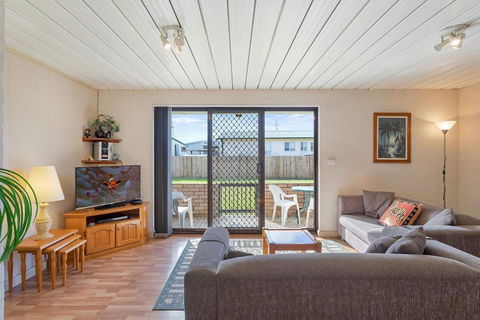 Apollo Unit 27 - Ground Floor - C Block - Darwin Holiday 1